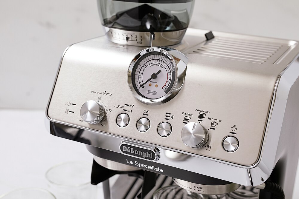 De Longhi La Specialista Arte Espresso Machine