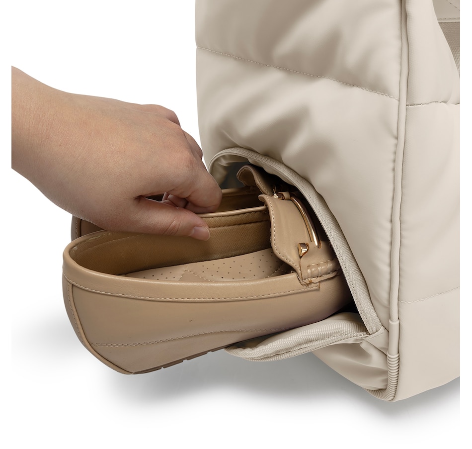 Image 223384_ALTMORE21.jpg, Product 223-384 / Price $159.99, Heys The Puffer Duffel Bag from Heys on TSC.ca's Home & Garden department