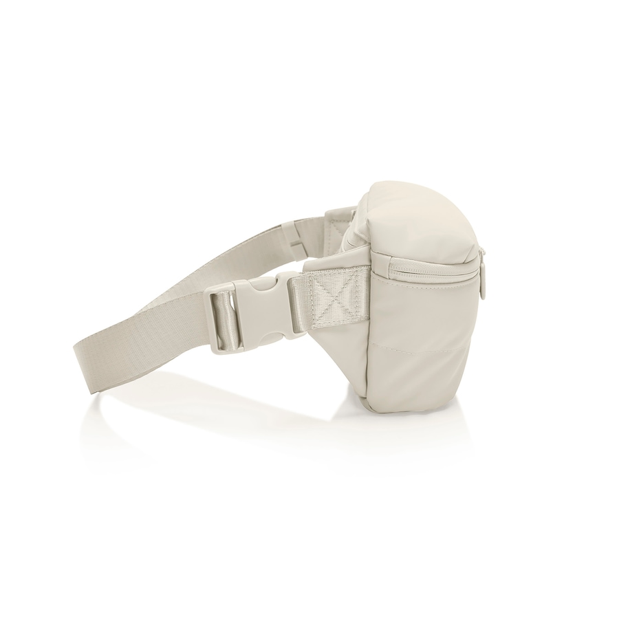 Image 223385_ALTMORE15.jpg, Product 223-385 / Price $59.99, Heys The Puffer Waist Bag from Heys on TSC.ca's Fashion department