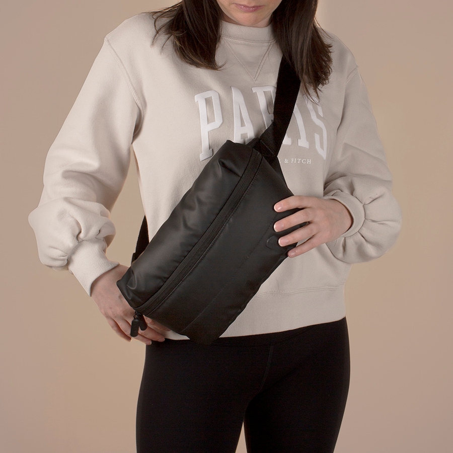 Image 223385_ALTMORE6.jpg, Product 223-385 / Price $59.99, Heys The Puffer Waist Bag from Heys on TSC.ca's Fashion department