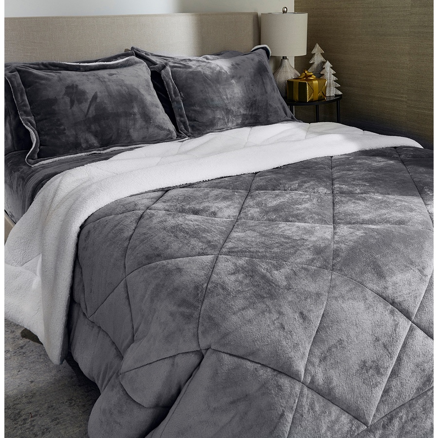 Image 223580_CHR.jpg, Product 223-580 / Price $9.33, Home Suite Mink 3-Piece Comforter Set from Home Suite on TSC.ca's Home & Garden department