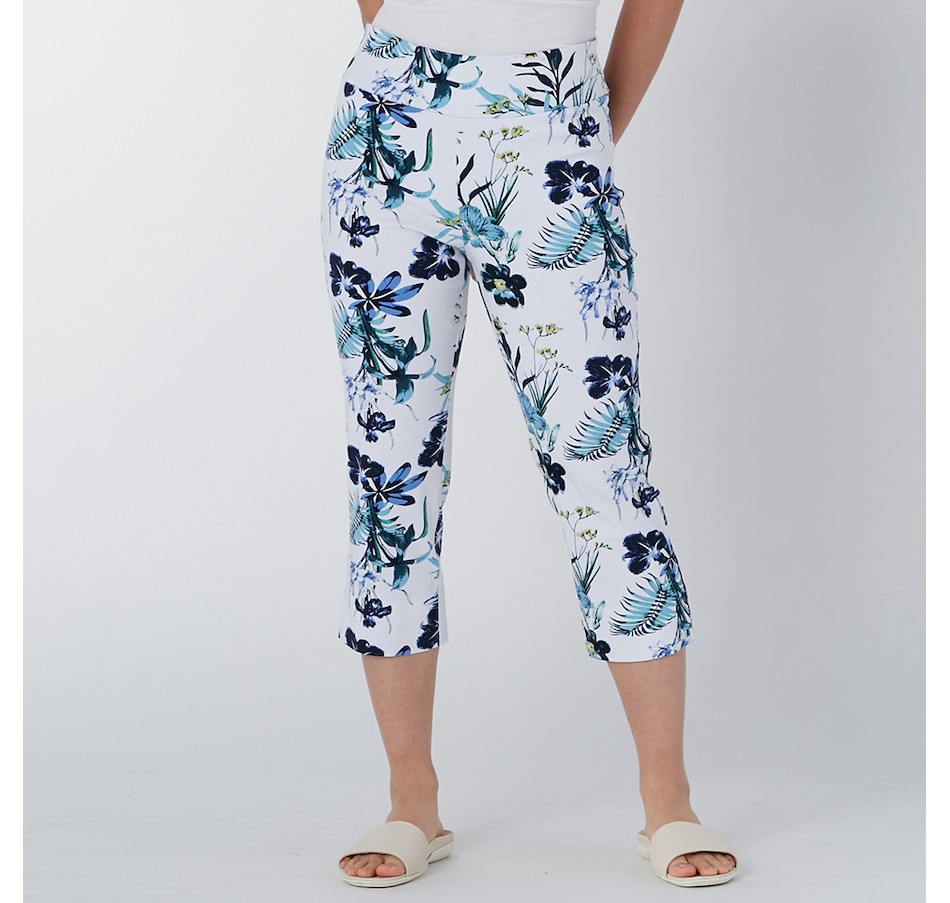 Printed Stretch Pull-On Capri Pants – The Plus Factor