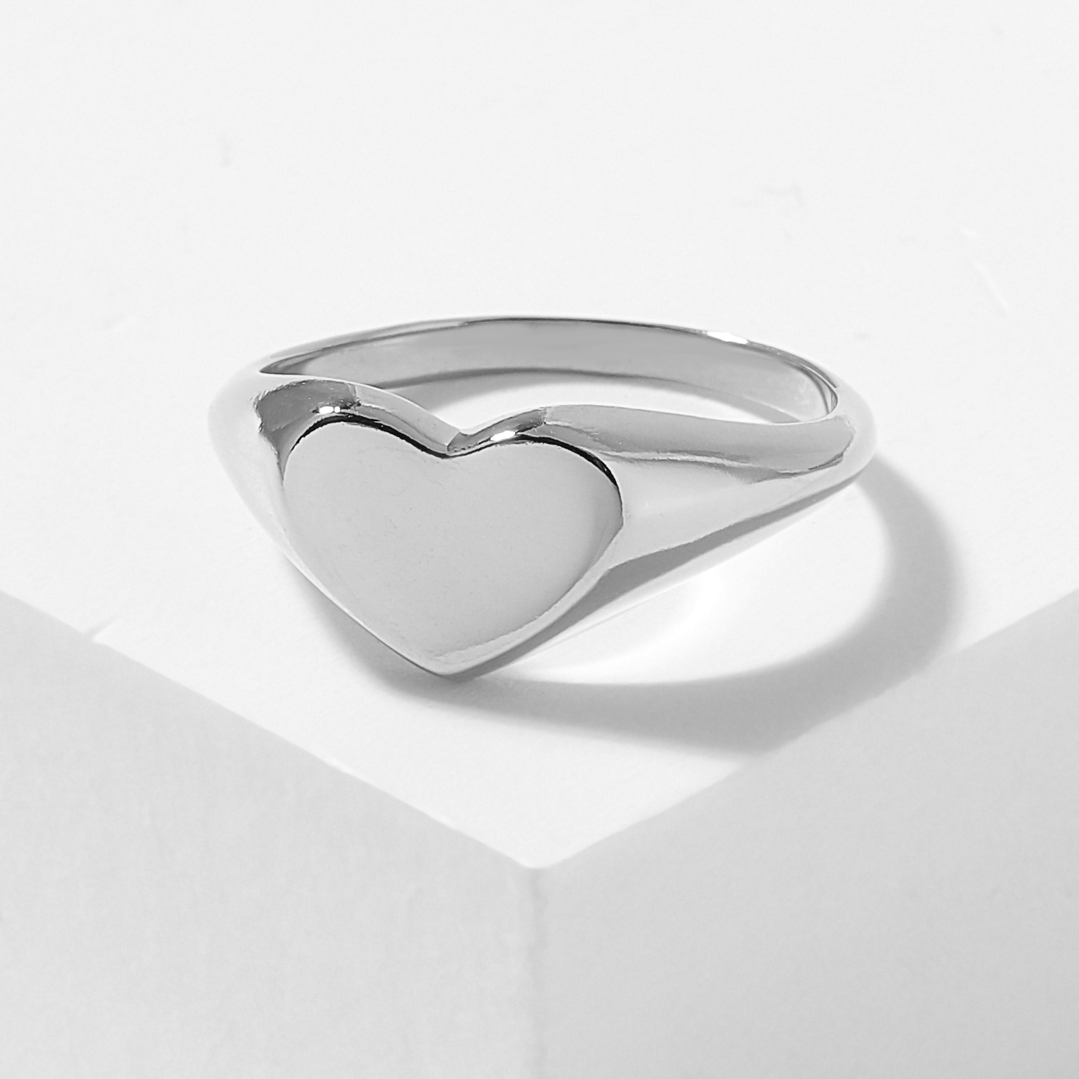 Silver Gallery Heart Signet Ring