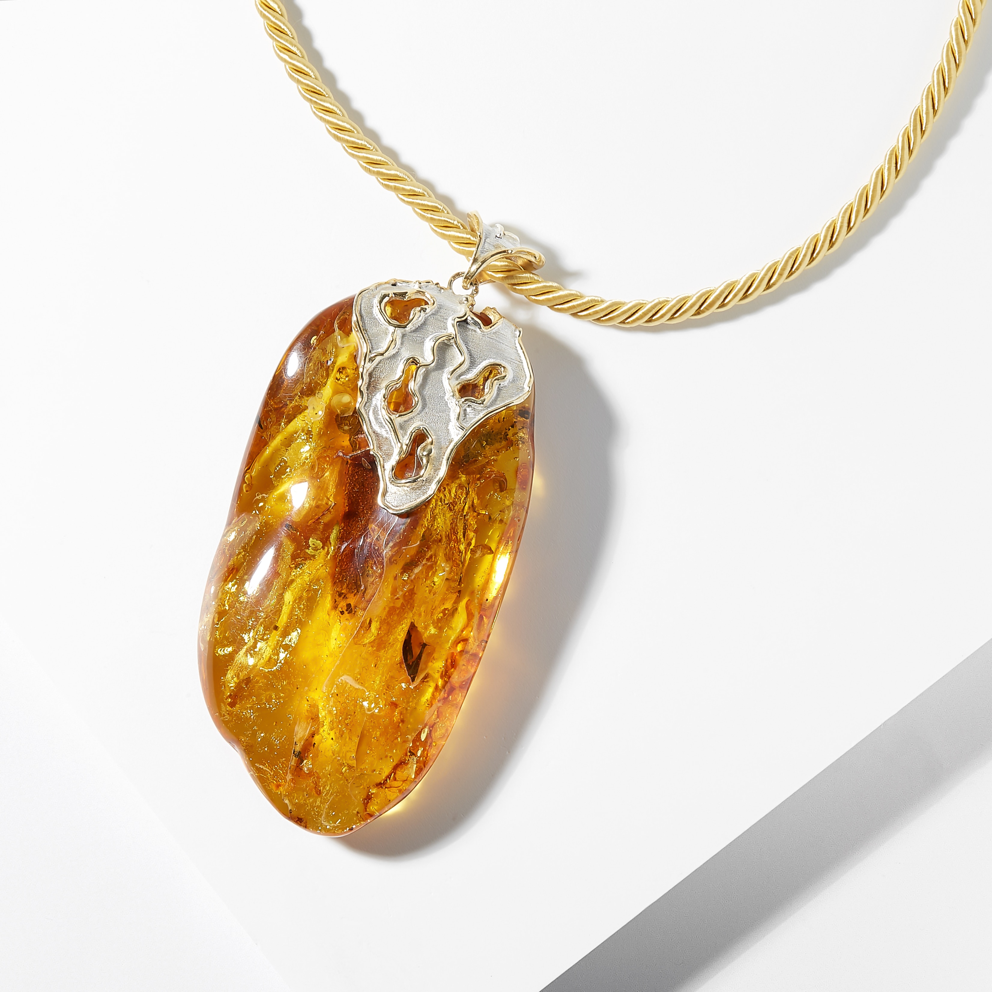 Raw amber pendant discount