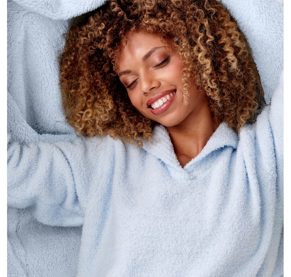 Image 226901_LTB.jpg, Product 226-901 / Price $99.99, Charlie Paige Cozy Lounge Pullover from Charlie Paige on TSC.ca's Fashion department