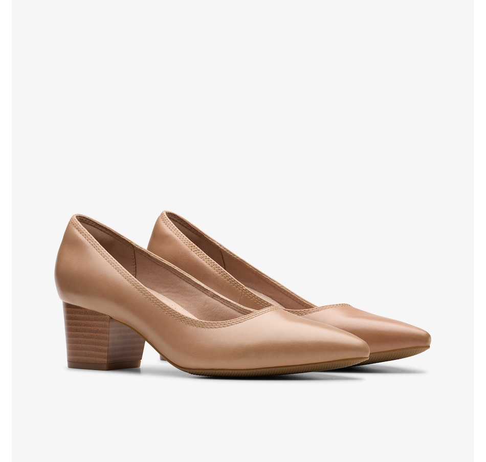 Image 232012_WRBG.jpg, Product 232-012 / Price $39.33, Clarks Ellanie Hope Pump from Clarks Footwear on TSC.ca's Shoes department