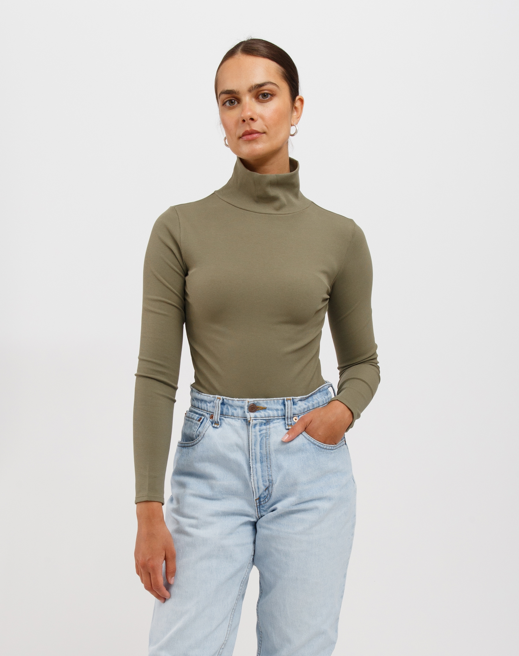 Brunette The Label Ribbed Long Sleeve Turtle Neck - TSC.ca