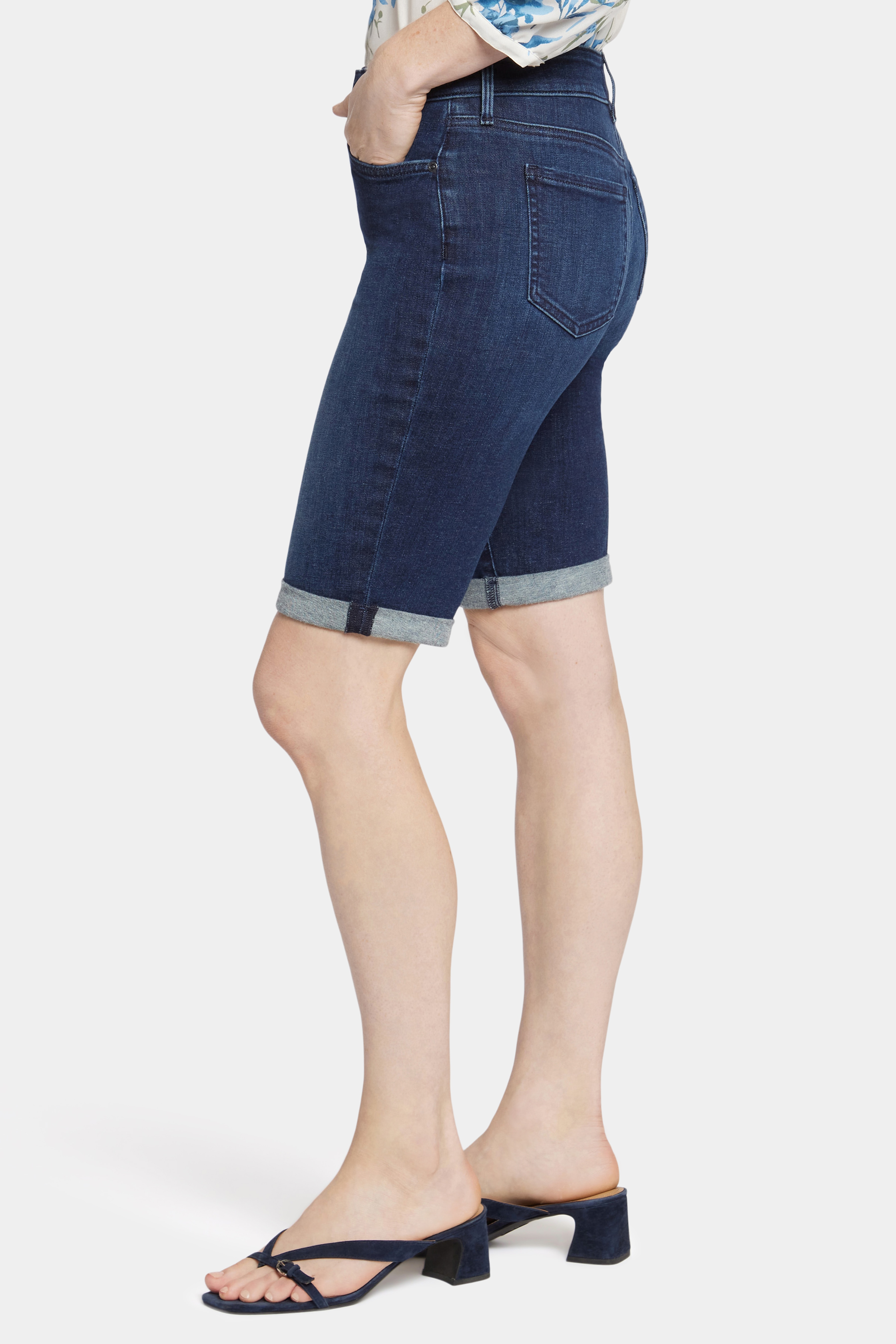 Nydj briella denim store shorts