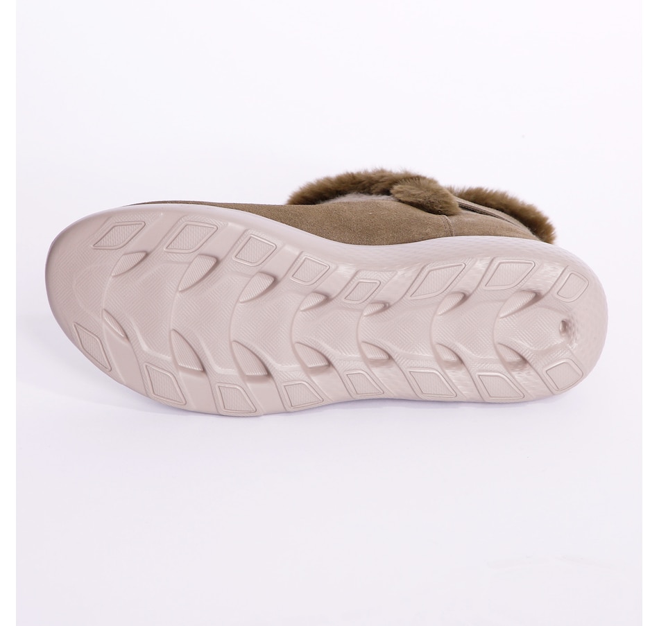 Image 236124_ALTMORE3.jpg, Product 236-124 / Price $39.33, Skechers Go Walk 2 Chugga Boot from Skechers on TSC.ca's Clothing & Shoes department