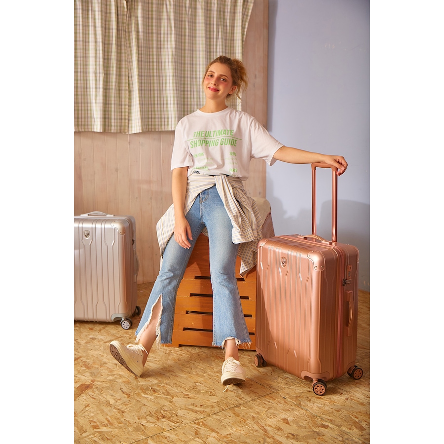 Image 237320_ALTMORE5.jpg, Product 237-320 / Price $149.33, Heys Xtrak 7-Piece Travel Set (Xtrak 21" and 26", plus 5 packing cubes) from Heys on TSC.ca's Home & Garden department