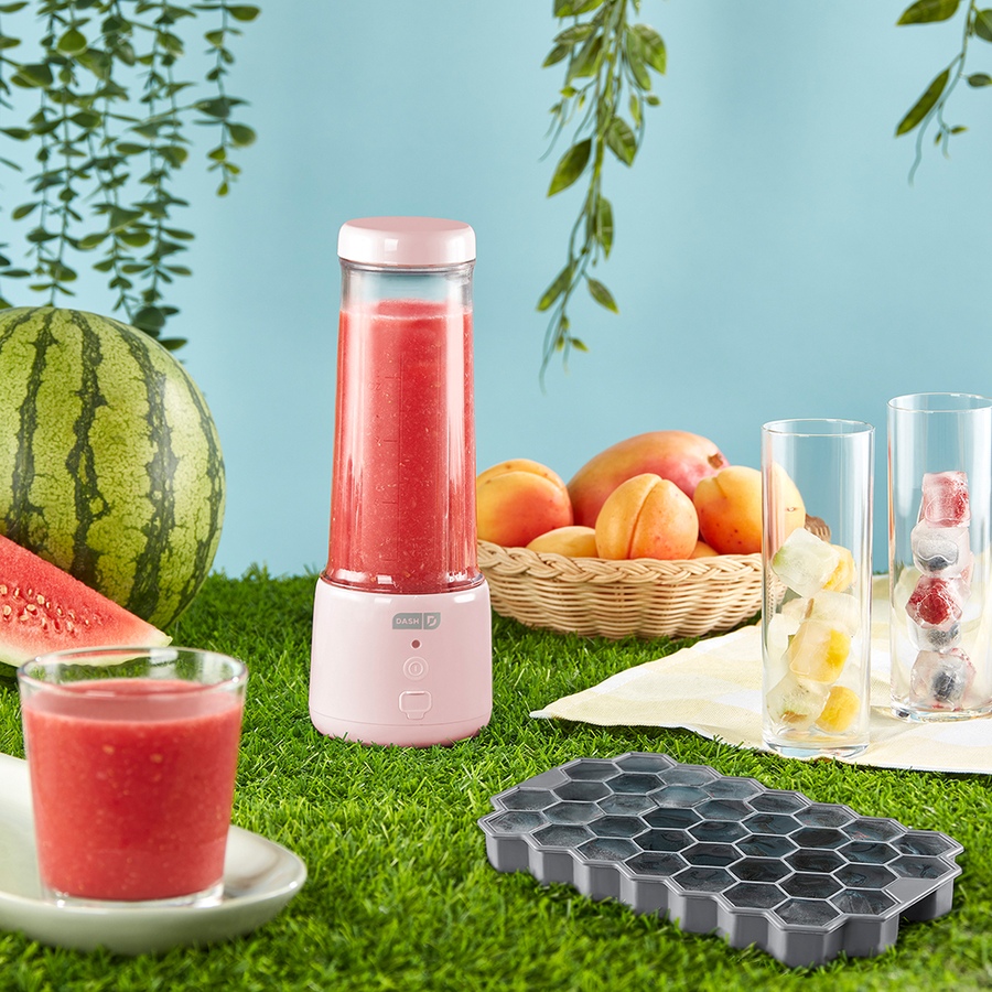 Image 237340_ALTMORE12.jpg, Product 237-340 / Price $19.33, Dash Portable USB Personal Blender from Dash Kitchen on TSC.ca's Kitchen department
