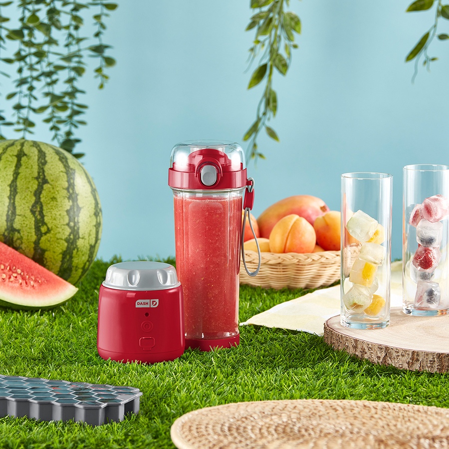 Image 237340_ALTMORE13.jpg, Product 237-340 / Price $19.33, Dash Portable USB Personal Blender from Dash Kitchen on TSC.ca's Kitchen department