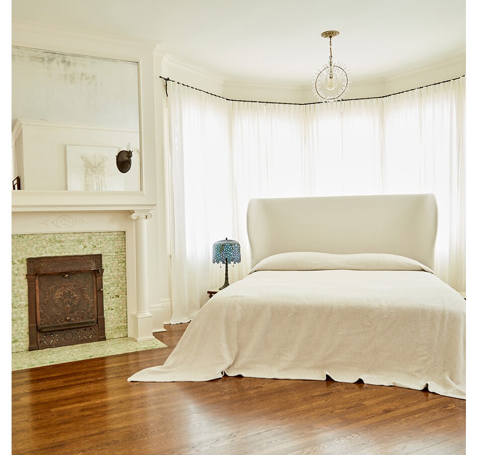 Image 237431_ALTMORE2.jpg, Product 237-431 / Price $899.99, Tiffany Style Wisteria Stained Glass Table Lamp from Tiffany Style Lighting on TSC.ca's Home & Garden department