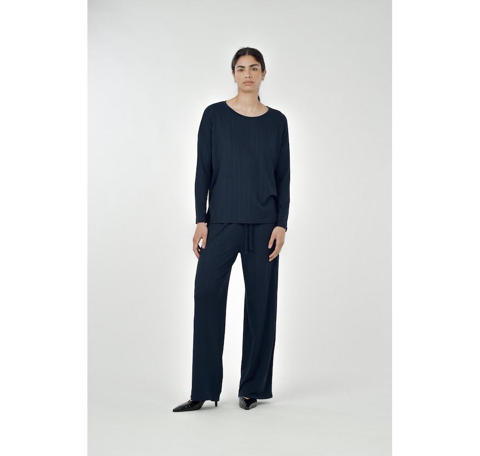 Image 238292_MDB.jpg, Product 238-292 / Price $37.33, Paper Label Ever Long Sleeve Top from Paper Label on TSC.ca's Fashion department