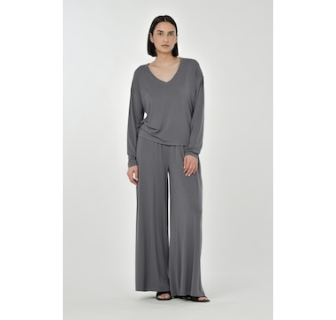 Paper Label Sienna V-Neck Long Sleeve Top