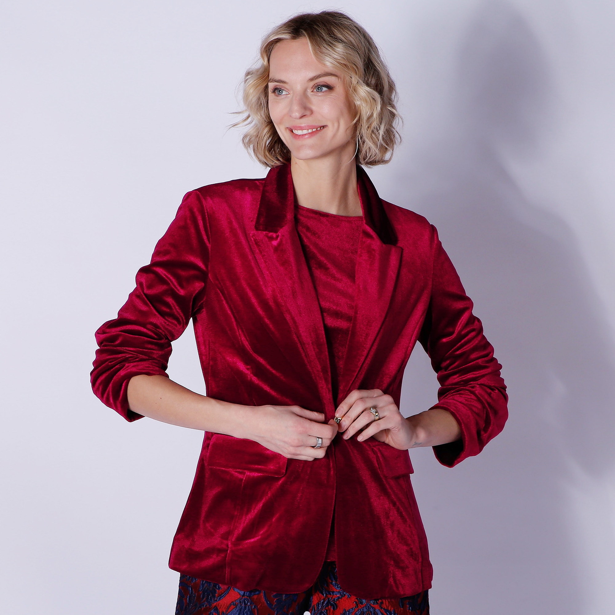 Guillaume Stretch Velvet Blazer