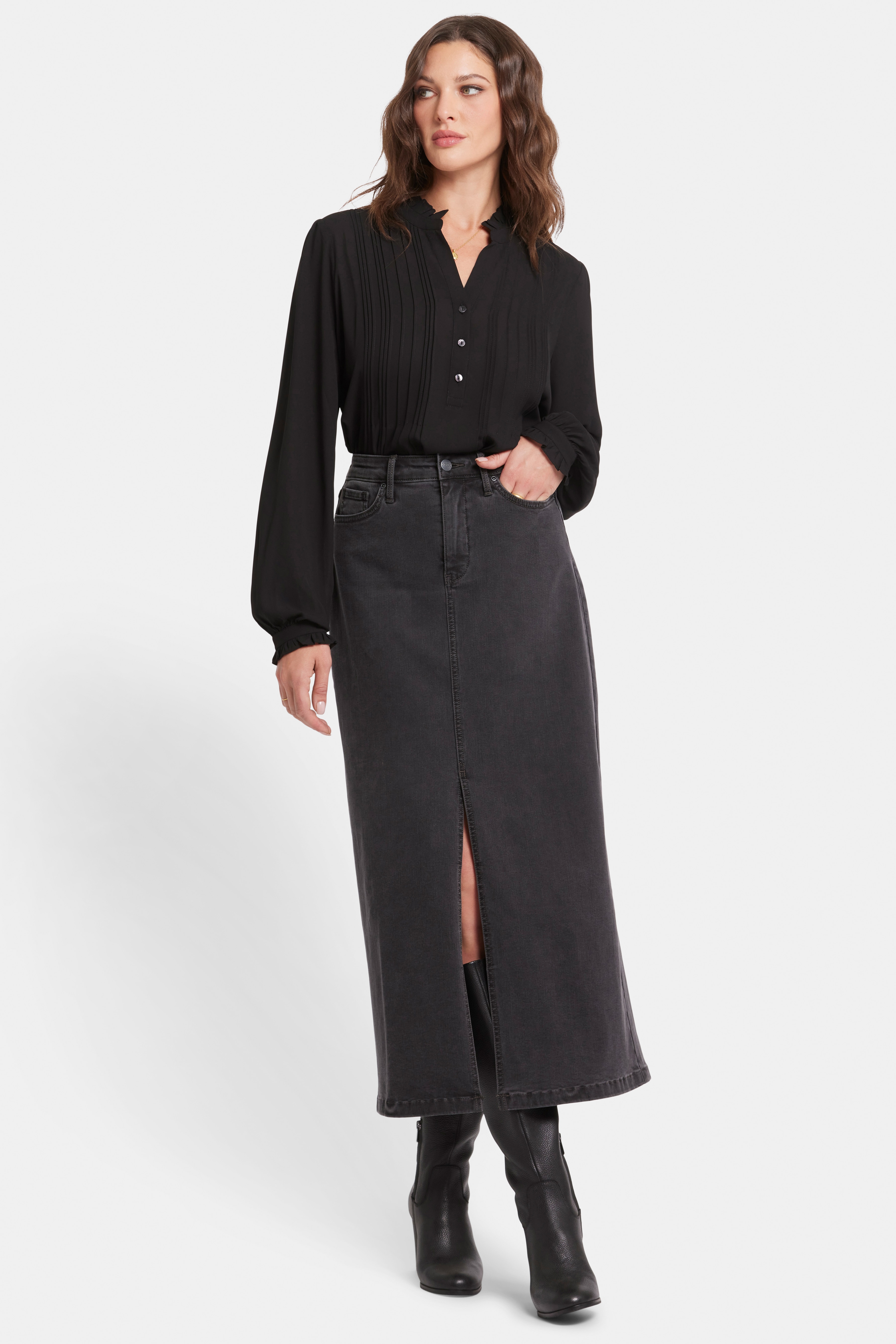 【PORTERNA】Plty long skirt Ultra-lightweight faux-leather maxi skirt | Contemporaine