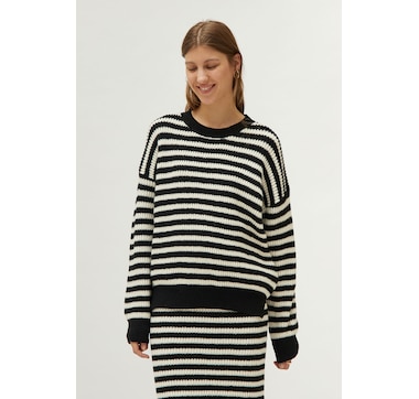 Compañía Fantástica Striped Pullover Sweater