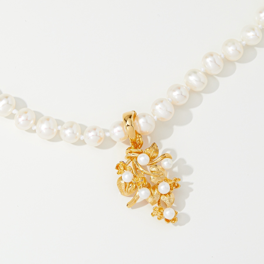 Image 242724_ALTMORE1.jpg, Product 242-724 / Price $199.88, Roz Kwan Sterling Silver Gold Plated Fresh Water Pearl Leaf Design Enhancer Pendant With Pearl Necklace from Roz Kwan Jewellery Collection on TSC.ca's Jewellery department