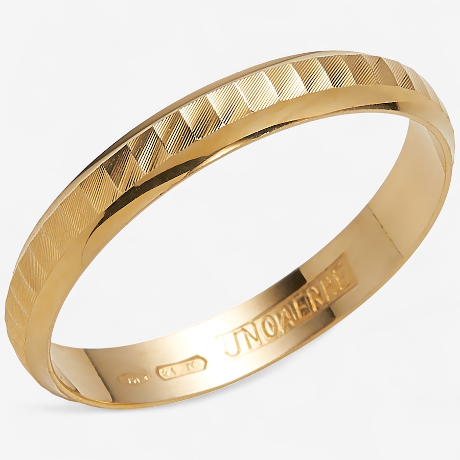Image 243458_ALTMORE1.jpg, Product 243-458 / Price $629.99, UNOAERRE 18K Yellow Gold Diamond-Cut Band from UnoAErre Jewellery on TSC.ca's Jewellery department