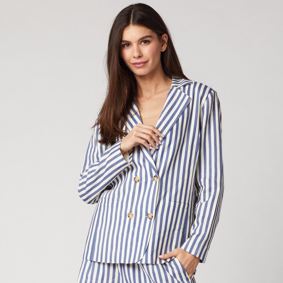 Image 245561_CRNY.jpg, Product 245-561 / Price $49.33, Isaac Mizrahi Printed Cotton Blazer Jacket from Isaac Mizrahi New York on TSC.ca's Fashion department