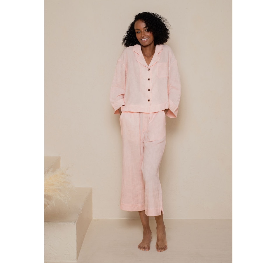 Image 245578_PLDGW.jpg, Product 245-578 / Price $24.33, Latte Love Crinkle Cotton Gauze Relaxed High Waist Capri from LATTELOVE on TSC.ca's Fashion department