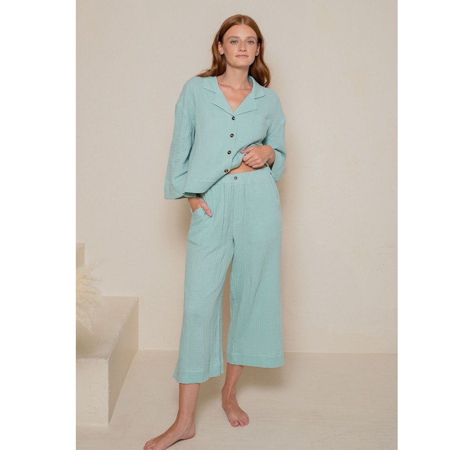 Image 245578_SRFSY.jpg, Product 245-578 / Price $24.33, Latte Love Crinkle Cotton Gauze Relaxed High Waist Capri from LATTELOVE on TSC.ca's Fashion department