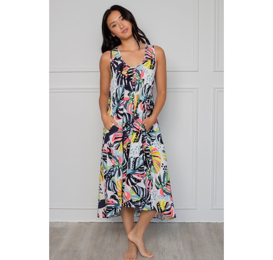 Image 245582_EGLVS.jpg, Product 245-582 / Price $34.33, Latte Love 4-Way Stretch High Low Dress from LATTELOVE on TSC.ca's Fashion department