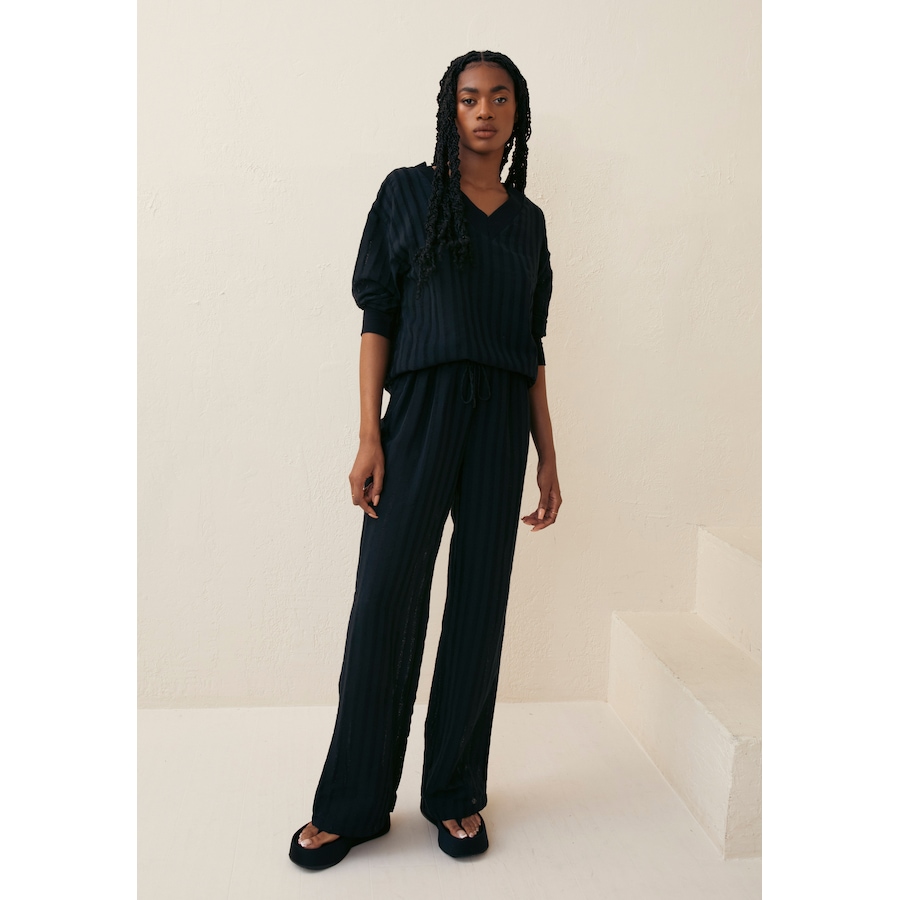 Image 245922_BLK.jpg, Product 245-922 / Price $77.33, Hilary MacMillan Tonal Tunic Sweater from Hilary MacMillan on TSC.ca's Fashion department