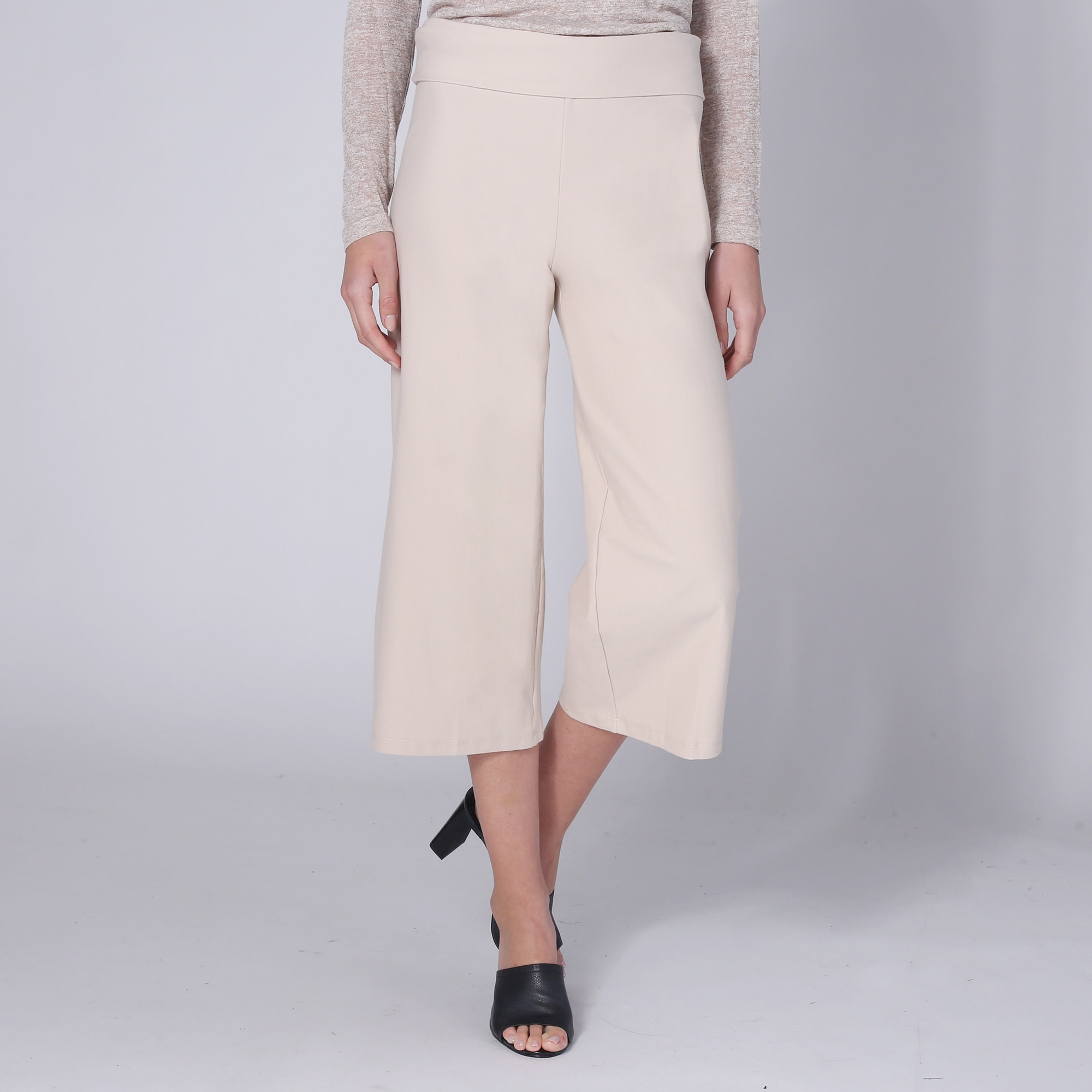 Kim & Co. Deluxe Denim Knit Wide Cropped Pant - TSC.ca