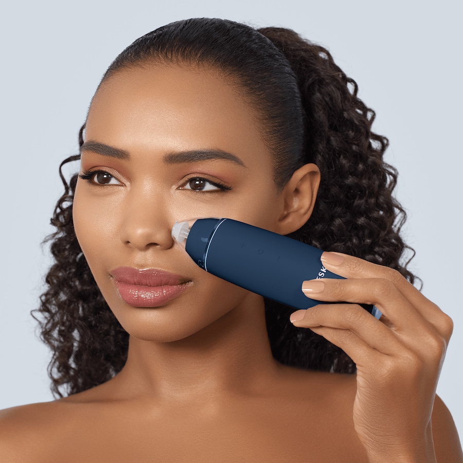 Image 246940_ALTMORE3.jpg, Product 246-940 / Price $79.95, Geske Microdermabrasion Blackhead Remover | 7 in 1 from GESKE on TSC.ca's Beauty department