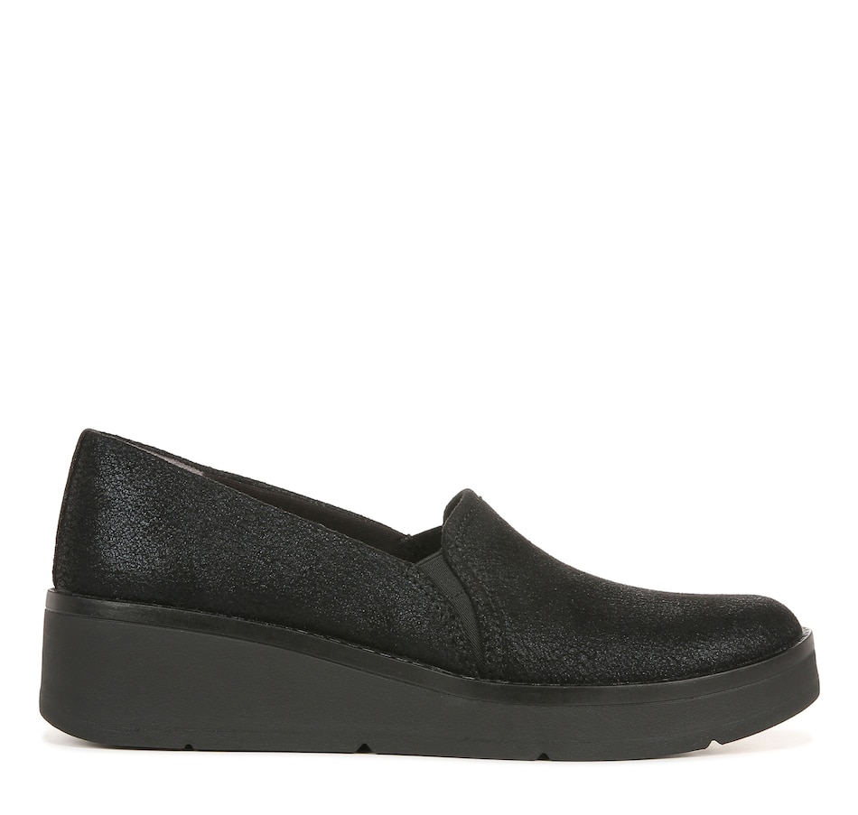 Clothing & Shoes - Shoes - Flats & Loafers - Bzees Free Spirit Slip-On ...