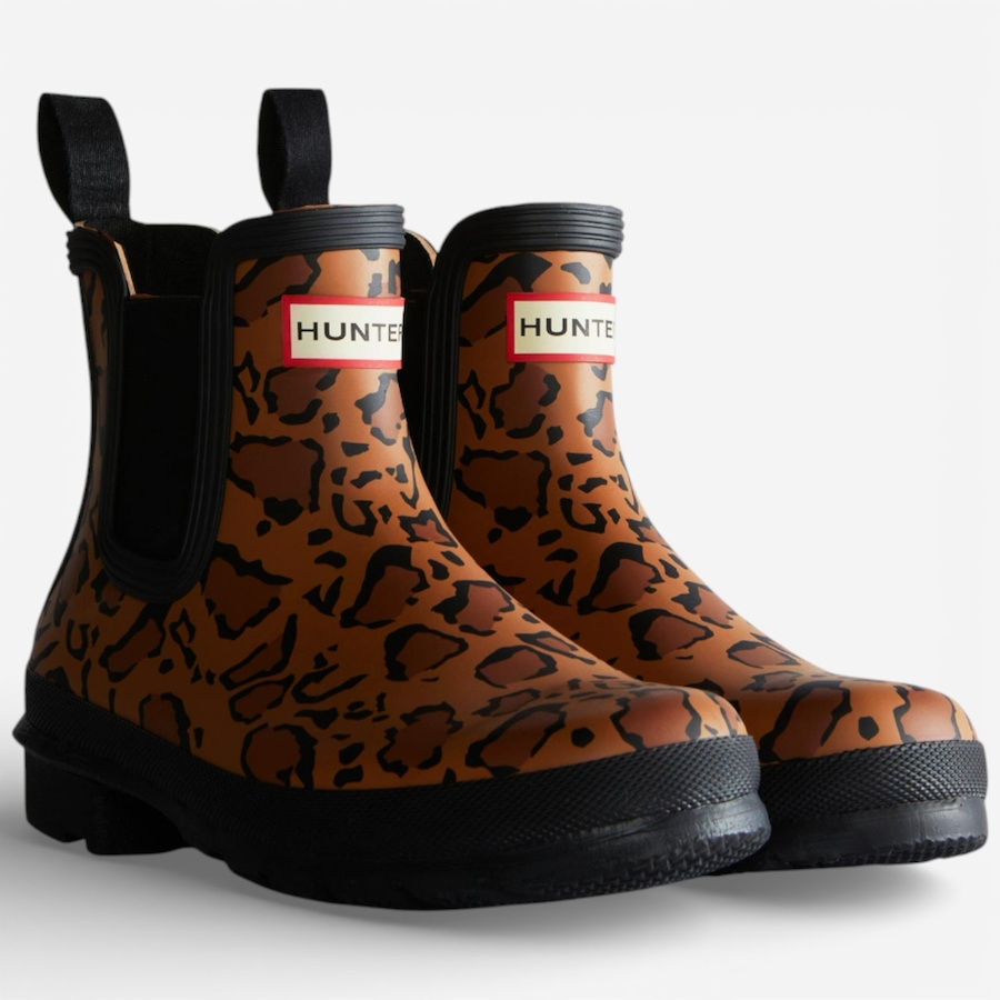 Image 247314_LEP.jpg, Product 247-314 / Price $180.00, Hunter Women's Original Chelsea Boot from Hunter on TSC.ca's Shoes department