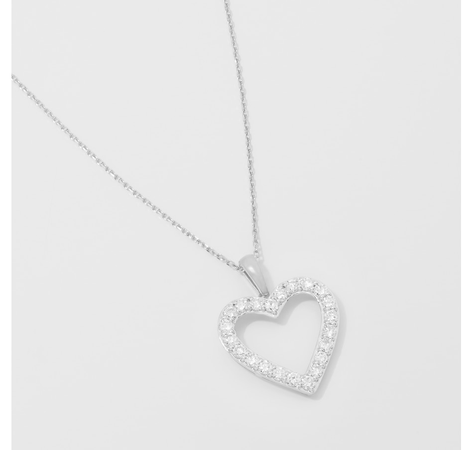 Evera Diamonds 14K Gold 0.90 ctw Diamond Heart Pendant with Chain