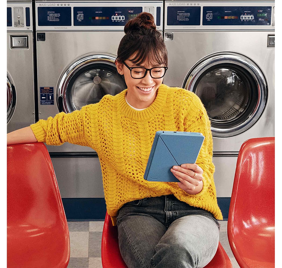 Image 251313_ALTMORE11.jpg, Product 251-313 / Price $209.78 - $239.78, New Amazon Fire 8" HD 32GB or 64GB Tablet with Travel Suite from Amazon on TSC.ca's Electronics department