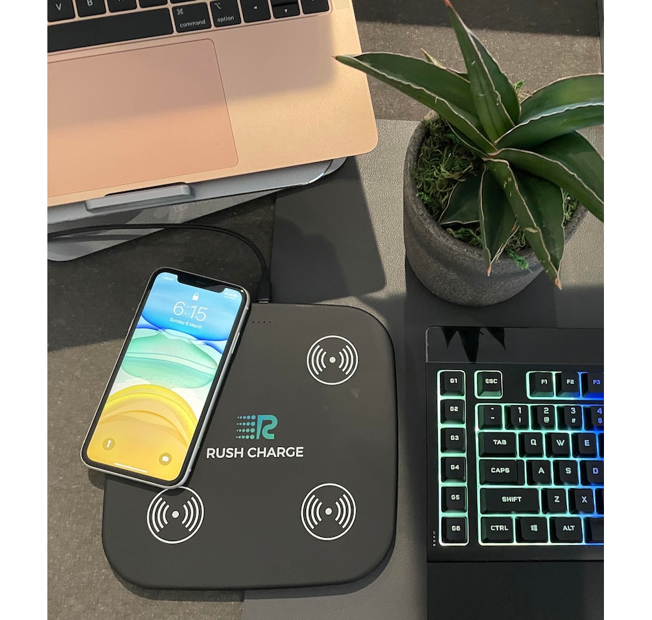 Image 251376_ALTMORE7.jpg, Product 251-376 / Price $129.99, Rush Charge Quad Pad Wireless Charger from Rush Charge on TSC.ca's Electronics department