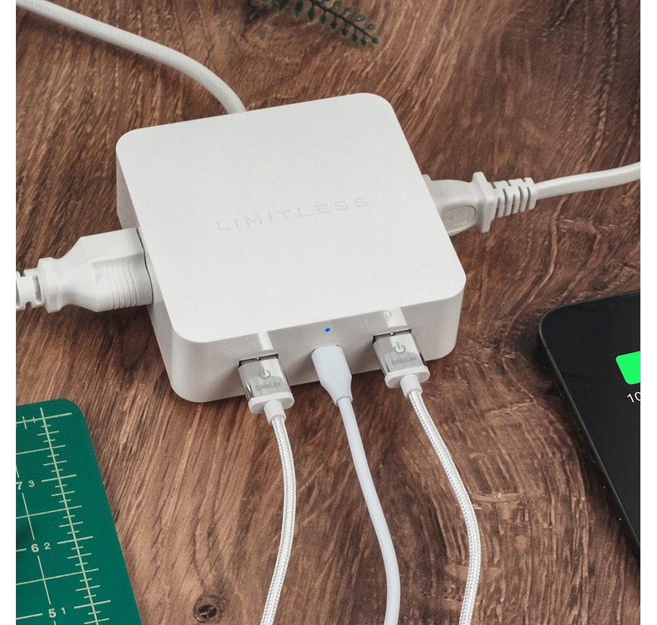 Image 251392_ALTMORE1.jpg, Product 251-392 / Price $69.99, Limitless PowerPro 5-Device Charger with USB, Type-C,and AC from Studebaker on TSC.ca's Electronics department