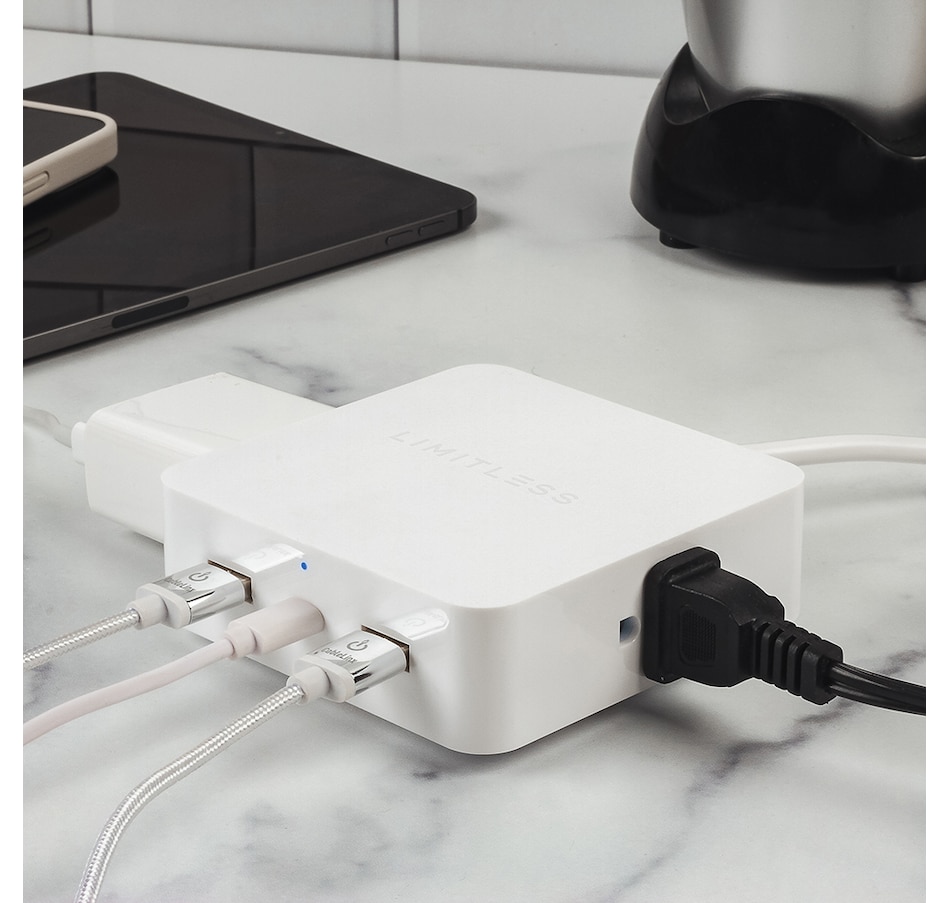 Image 251392_ALTMORE2.jpg, Product 251-392 / Price $69.99, Limitless PowerPro 5-Device Charger with USB, Type-C,and AC from Studebaker on TSC.ca's Electronics department