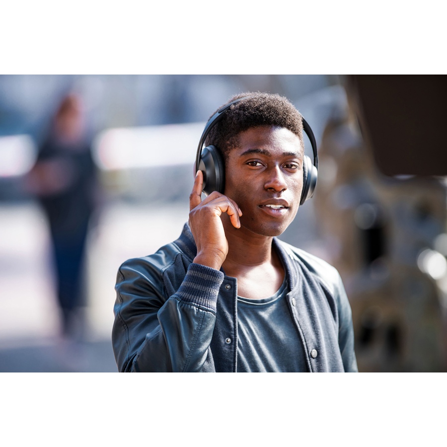 Image 251436_ALTMORE6.jpg, Product 251-436 / Price $479.99, Bose Noise Cancelling Headphones 700 from Bose on TSC.ca's Electronics department