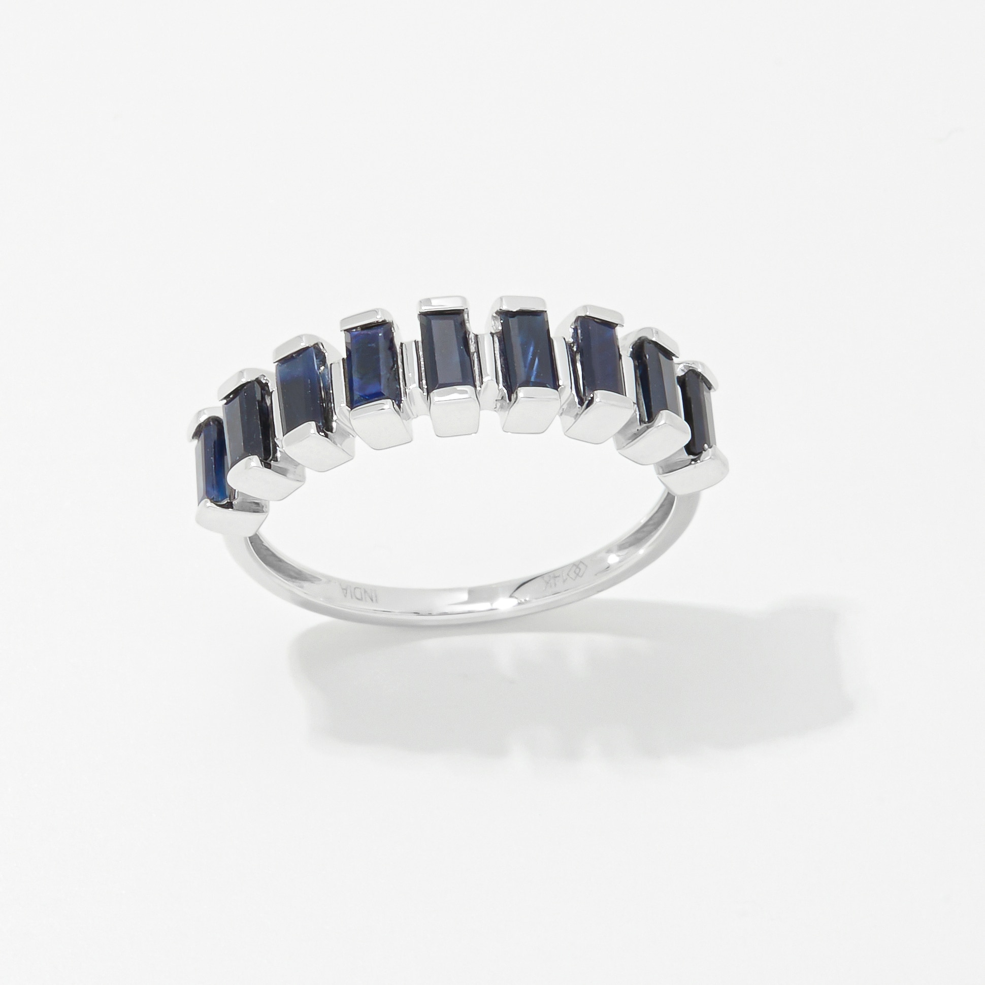 ◆STONEHENgE◆ Braid 14K Ring SA25A44U SAG-25A44U-R4Y0011 14K White Gold Baguette Gemstone Band - TSC.ca