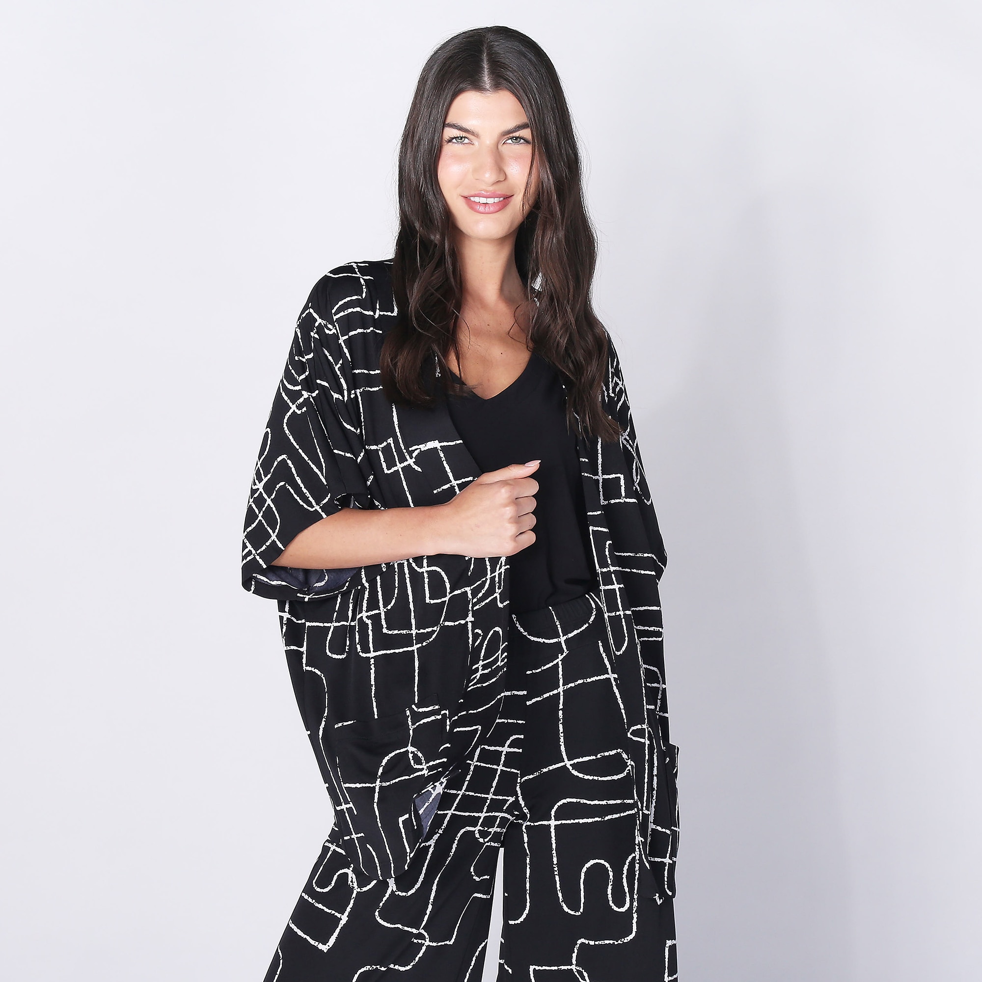 Marallis Light ITY Kimono Jacket With Front Pockets - TSC.ca