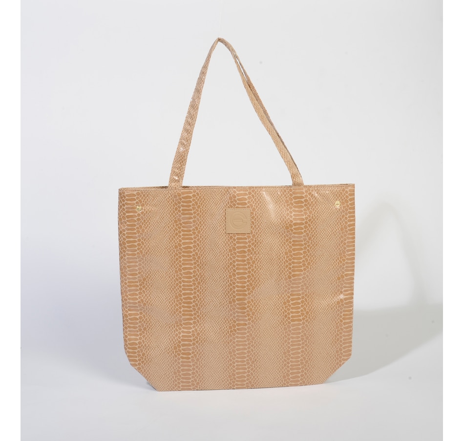 Image 288131_ALTMORE1.jpg, Product 288-131 / Price $69.99, Elizabeth Grant Supreme Essence Supersize With Bag from Elizabeth Grant on TSC.ca's Beauty department