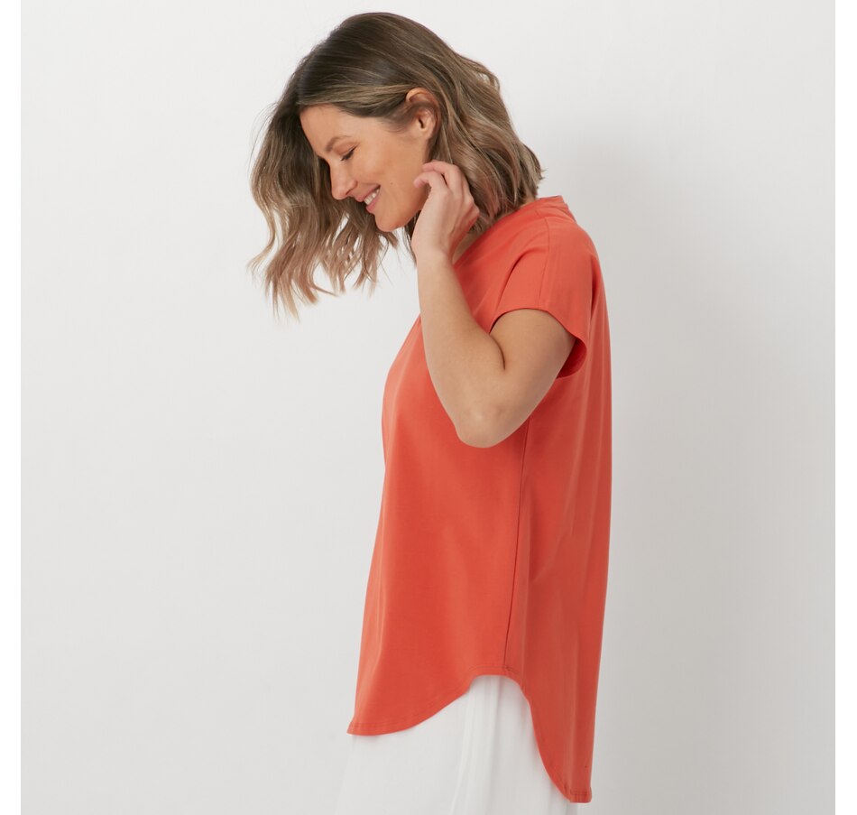 Image 288612_ALTMORE1.jpg, Product 288-612 / Price $24.33, WynneLayers Curved Hem Essential V-Neck from Wynnelayers on TSC.ca's Fashion department