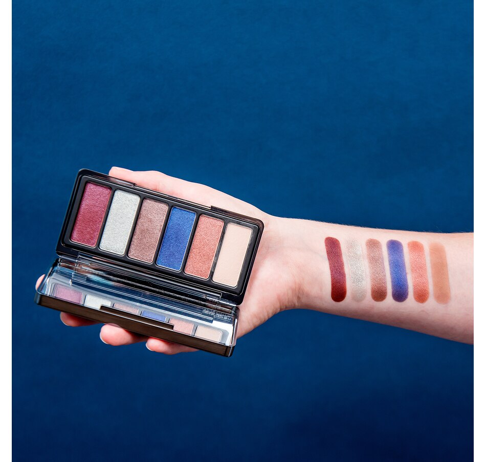 Image 289305_ALTMORE1.jpg, Product 289-305 / Price $49.00, Lise Watier Le Metropolis Shadow Palette from Lise Watier on TSC.ca's Beauty department