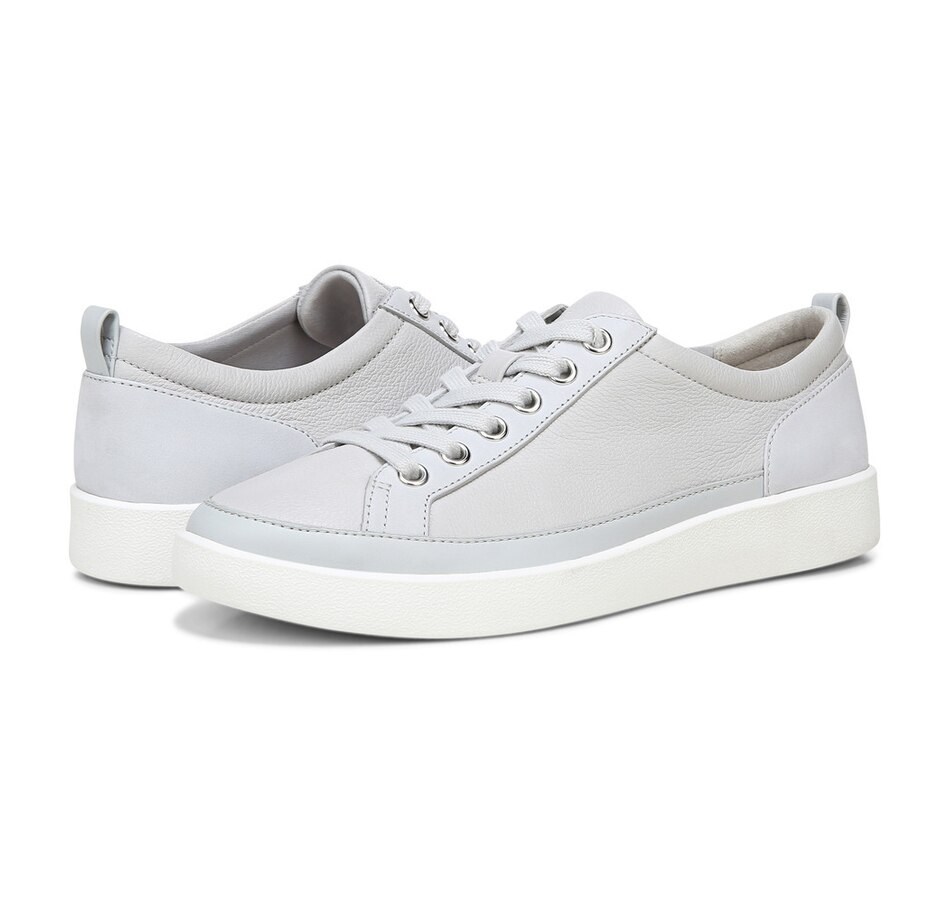 vionic winny trainer