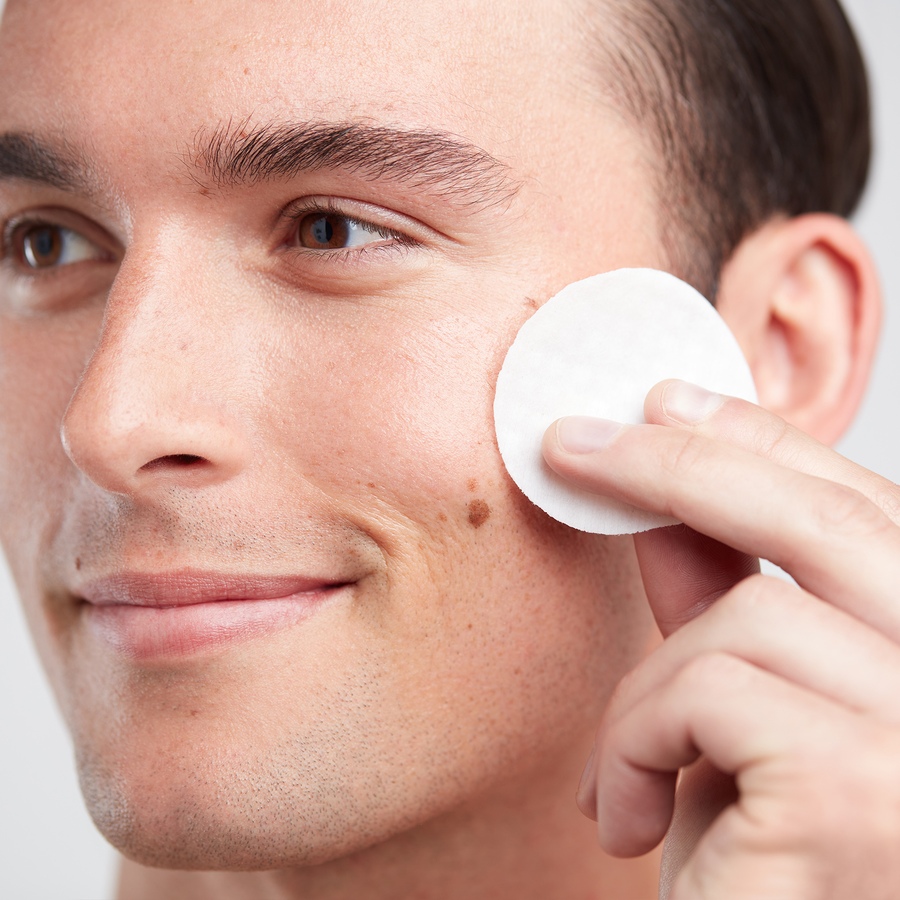 Image 349731_ALTMORE5.jpg, Product 349-731 / Price $86.50, Elemis Dynamic Resurfacing Facial Pads from Elemis on TSC.ca's Beauty department