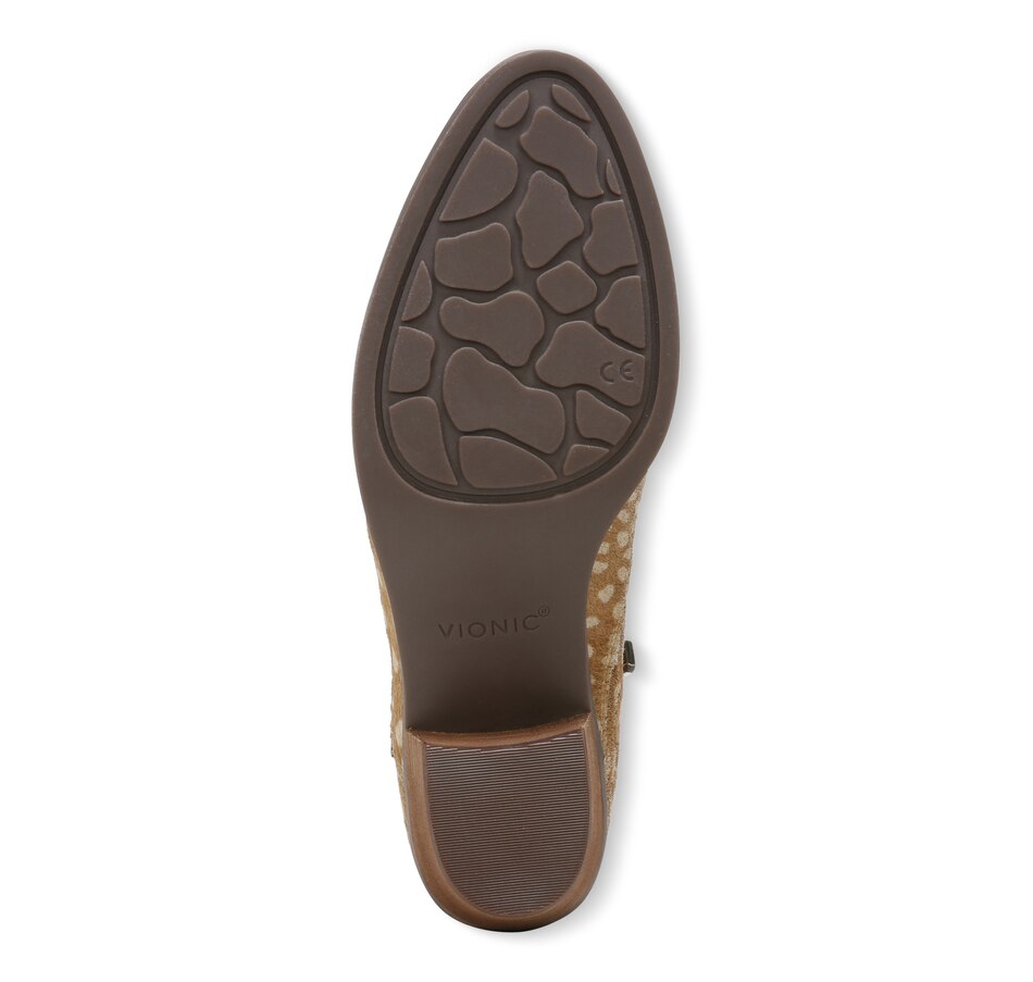 cecily bootie vionic