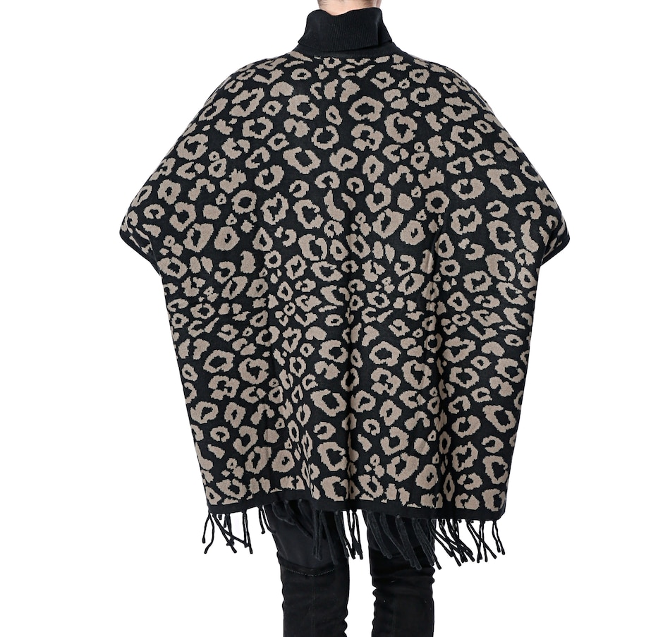 Image 409222_ALTMORE2.jpg, Product 409-222 / Price $29.33, Guillaume Convertible Cardigan Wrap from Guillaume on TSC.ca's Fashion department