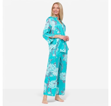 Product 451-048 / Price $99.99 , N Natori Obi Stretch Silky Satin PJ Set