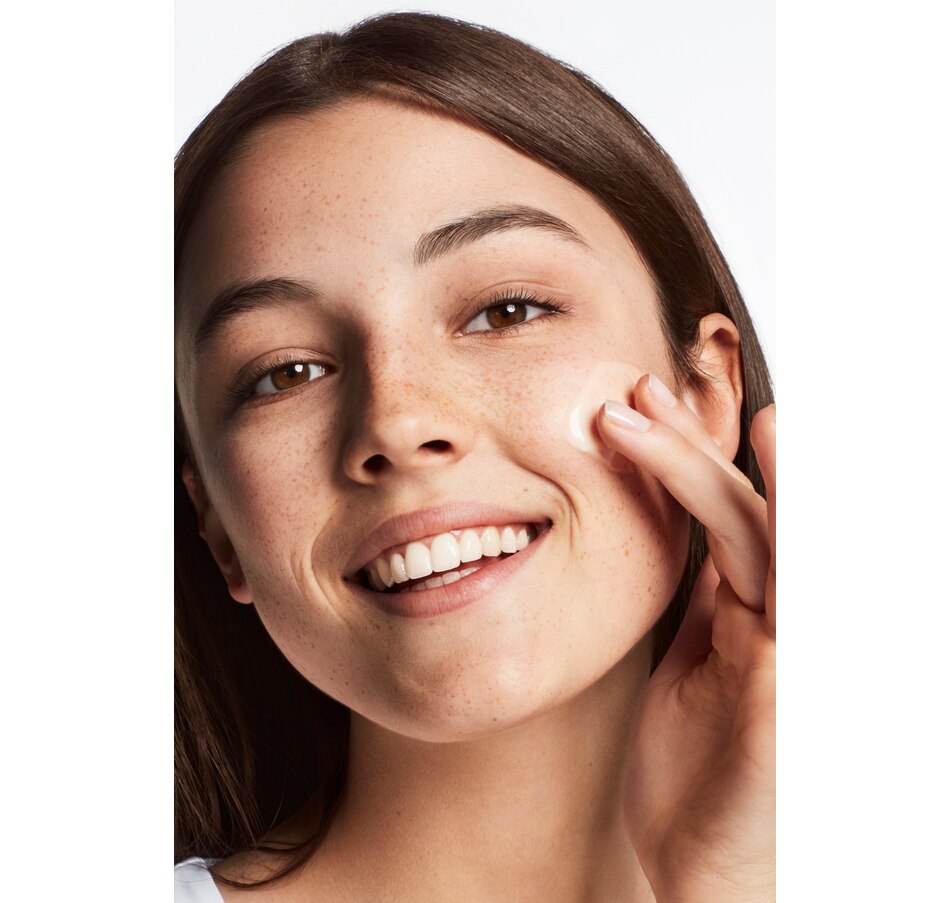 Image 475790_ALTMORE3.jpg, Product 475-790 / Price $24.00, Clinique Dramatically Different Moisture Gel from Clinique on TSC.ca's Beauty department